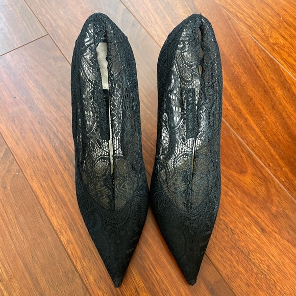 Zara Basic Lace Pumps Lace Women’s Size 37
4" heel height - Picture 2 of 6